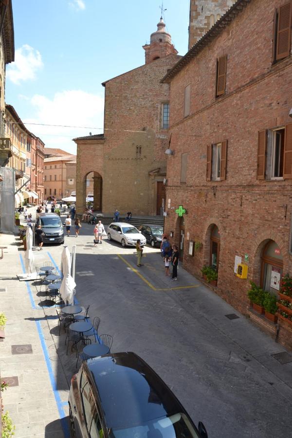 Palazzo Bufalari Appartamento In Centro Storico Città della Pieve Extérieur photo